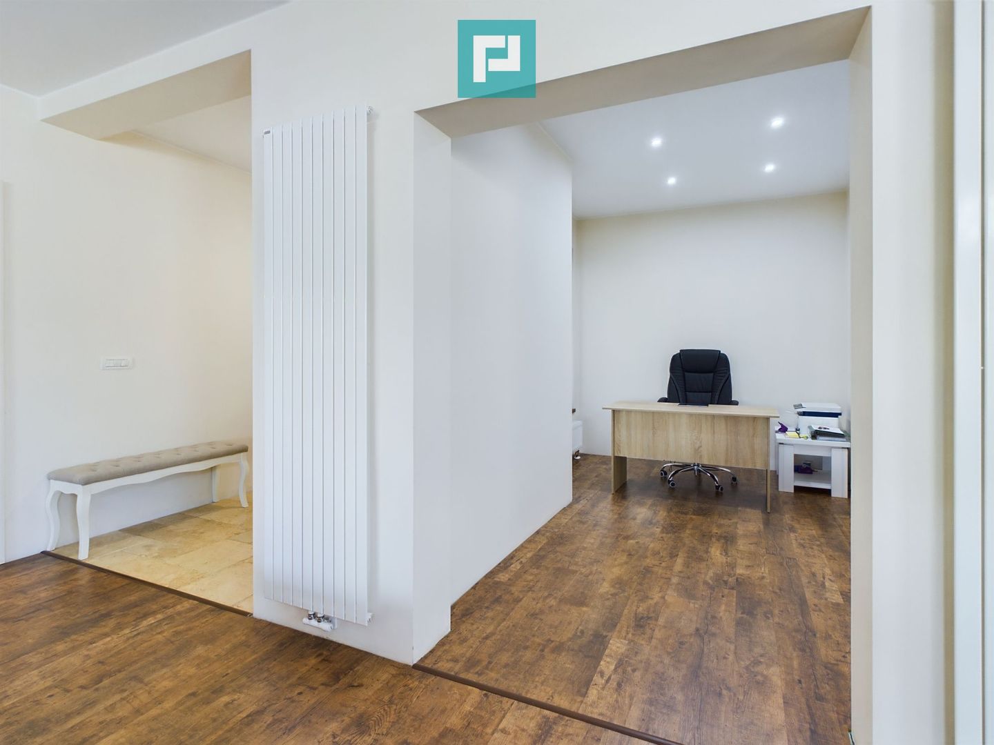 Vilă la sol cu 3 camere în Pârneava - Poză 9