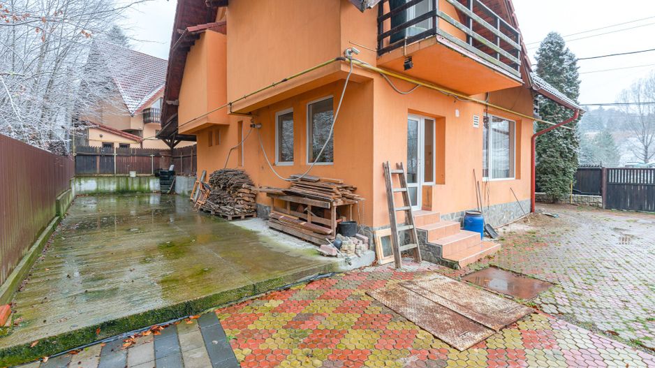 Casa individuala in Dambul Morii cu vedere spre Piatra Mare - Poză 17