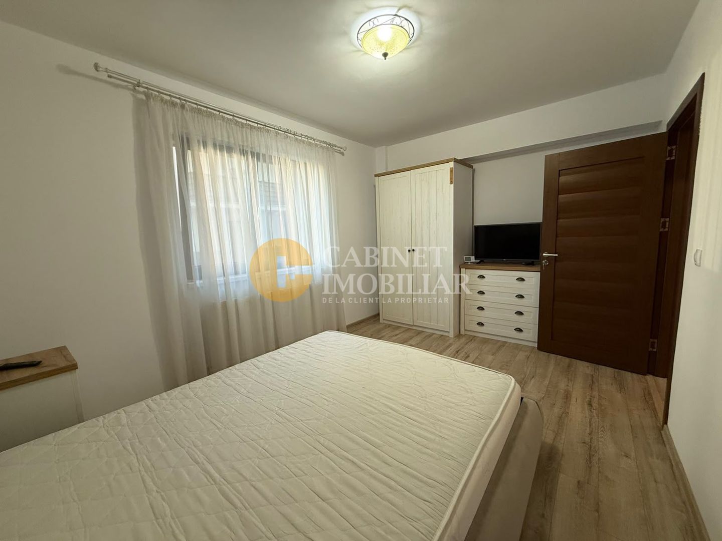 2 CAMERE DECOMANDAT--ETAJ 1--LOC DE PARCARE --ROND PACURARI - Poză 5