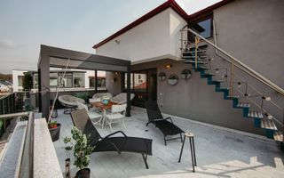 Vilă modernă  cu curte generoasă în Iancu Nicolae - Poză 1