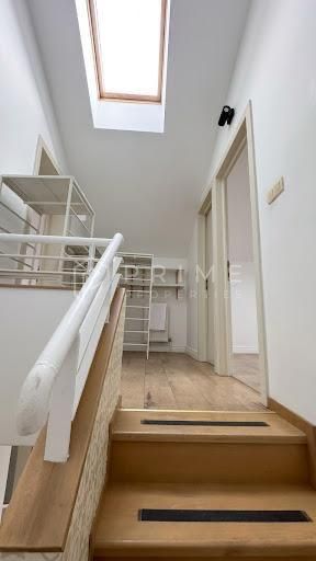 Apartament 2 camere si 2 bai Deosebit , Complet Renovat-zona Centrala - Poză 4