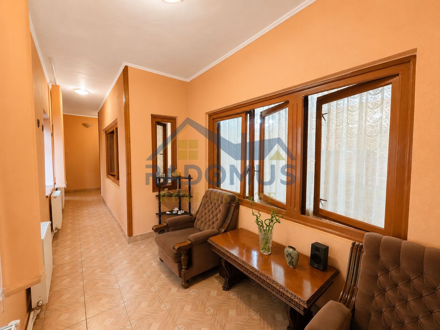 Vila 4 camere | Teren 532 mp | Piscina si foisor | Str. Lupeni - Poză 8