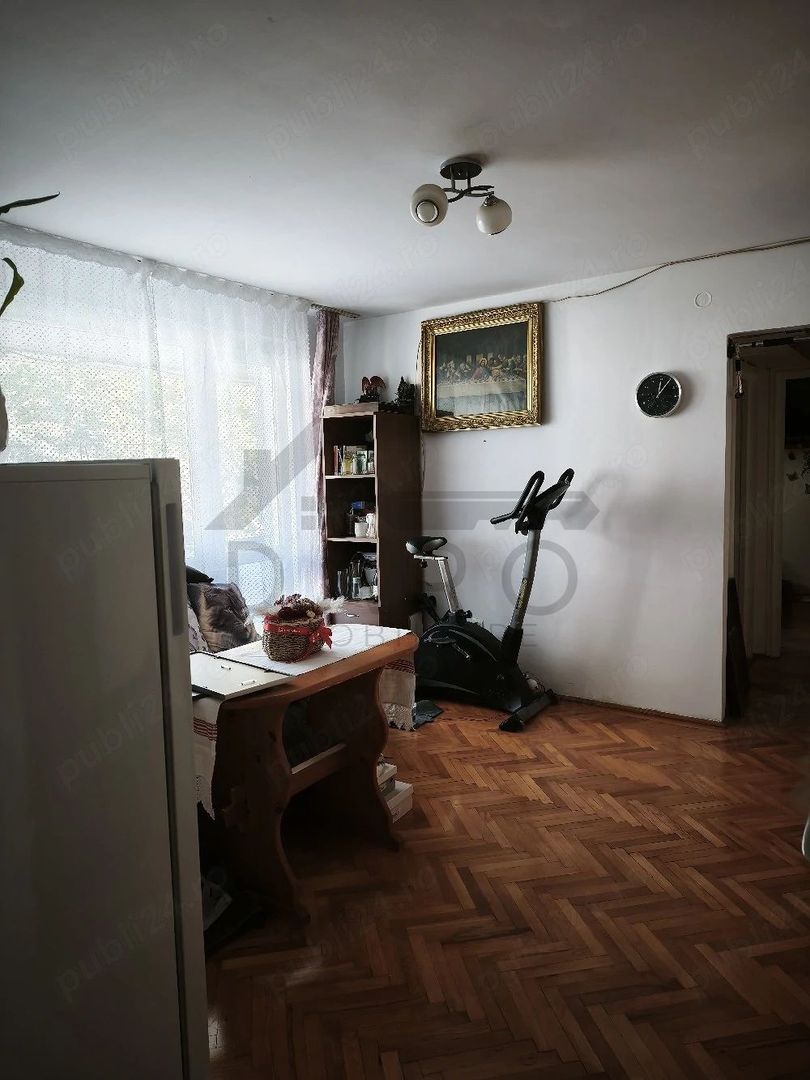 vând apartament cu 3 camere in Tudor zona Fortuna - Poză 5