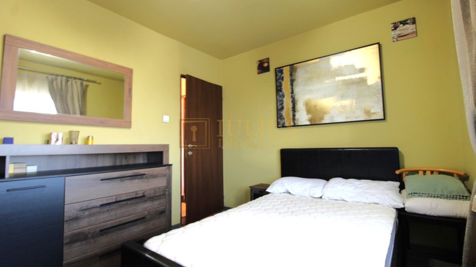 Apartament spatios, 3 camere, semidecomandat, Calea Buziasului - Poză 1