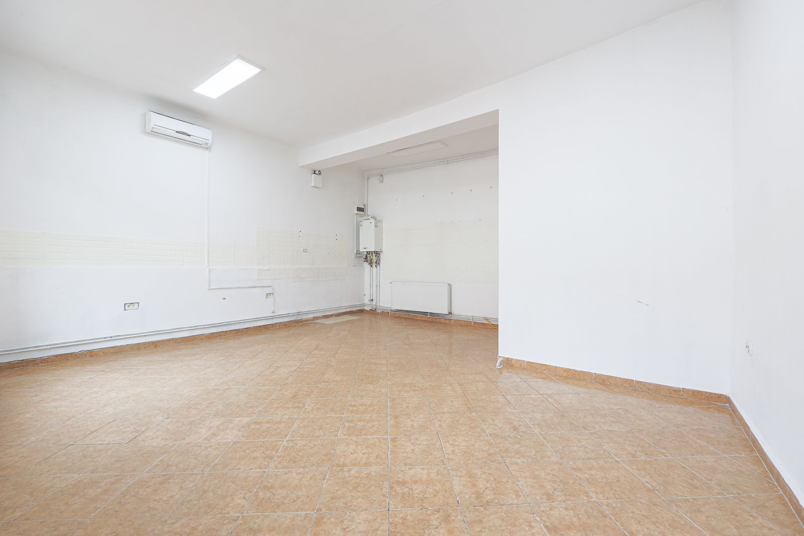 Spațiu comercial – Zona Piața Catedralei, Arad - Poză 2