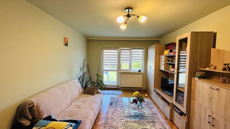 Apartament decomandat, cu 3 camere, 2 bai, 2 balcoane - Zona Strand - Poză 20