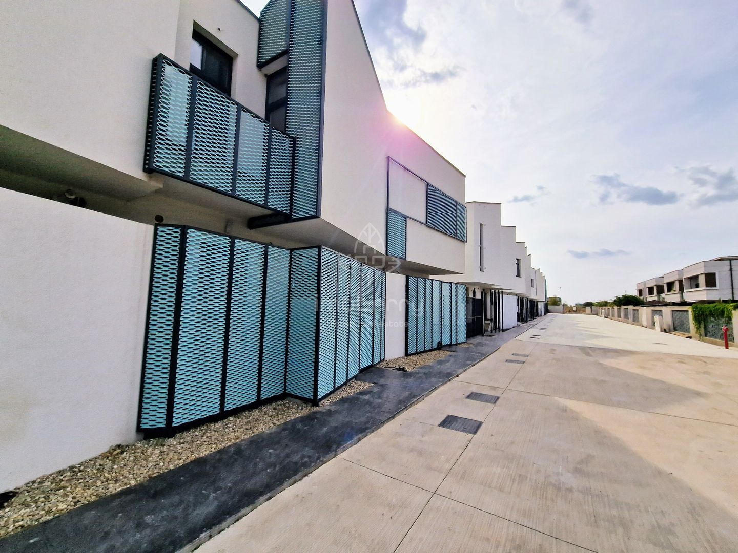 Ansamblu privat | Casa  4 camere | 3 bai | Parcare | Toate utilitatile - Poză 20