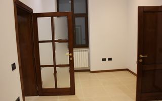 Ultracentral, Imobil tip vilă, ideal birouri sau locuință. - Poză 8