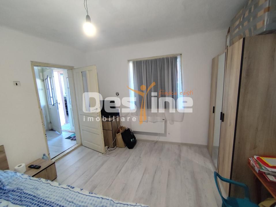 Casa Batraneasca cu 1410 mp teren, Cocorastii MIslii. - Poză 3