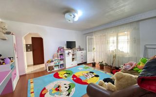 Apartament spatios cu 3 camere, zona Liana Bucovinei - Poză 1
