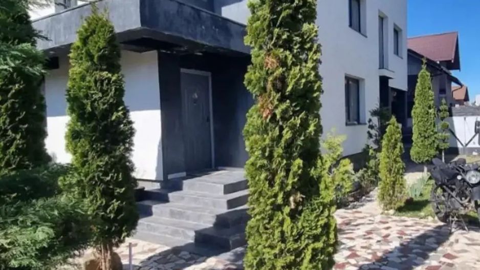 Casa/ vila individuala de vanzare/ inchiriat in Ghimbav, Brasov - Poză 1