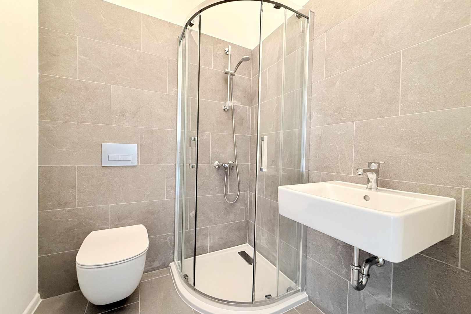 Apartament 3 camere spațios, amenajat, bloc nou, comision 0% - Poză 12