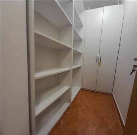 Studio spațios 45 mp, bloc 2010, AC, centrală, zona Trapezului, parcare liberă - Poză 5