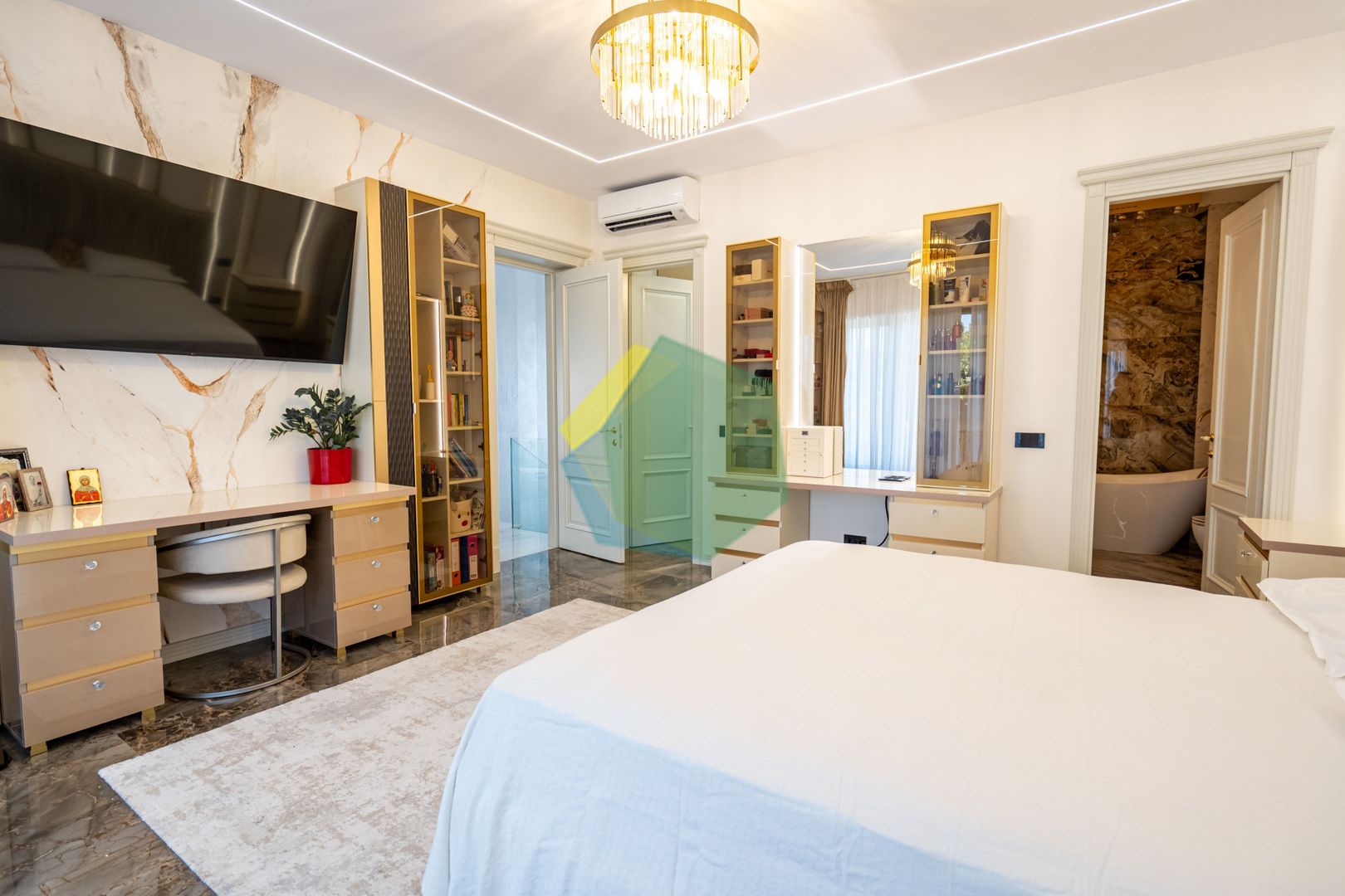 VILA ULTRA-LUX/ OTOPENI CENTRAL/SMART HOME/PISCINA - Poză 21