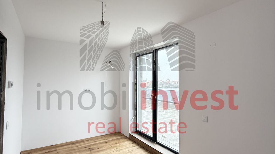 Apartament 4 camere de vanzare Pipera in bloc cu vedere la lac - Poză 20