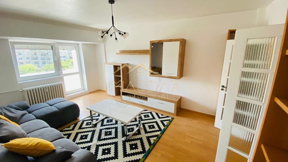 Apartament spațios cu 4 camere, vedere spectaculoasă către Palatul Parlamentului - Poză 2