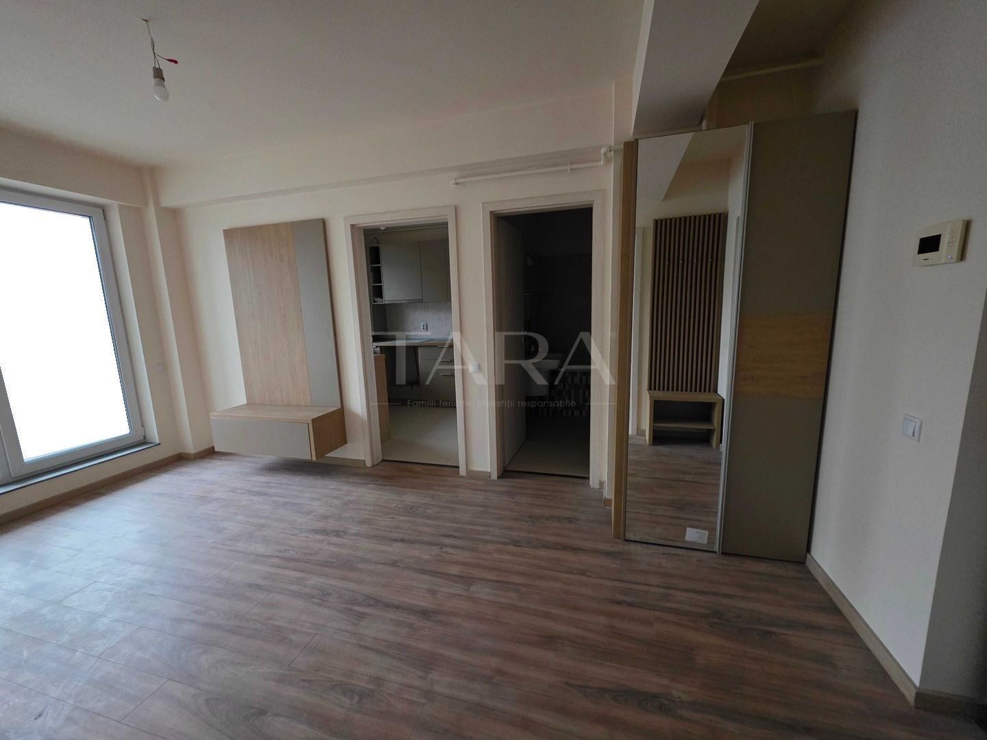 Apartament în zona Între Lacuri - Poză 1