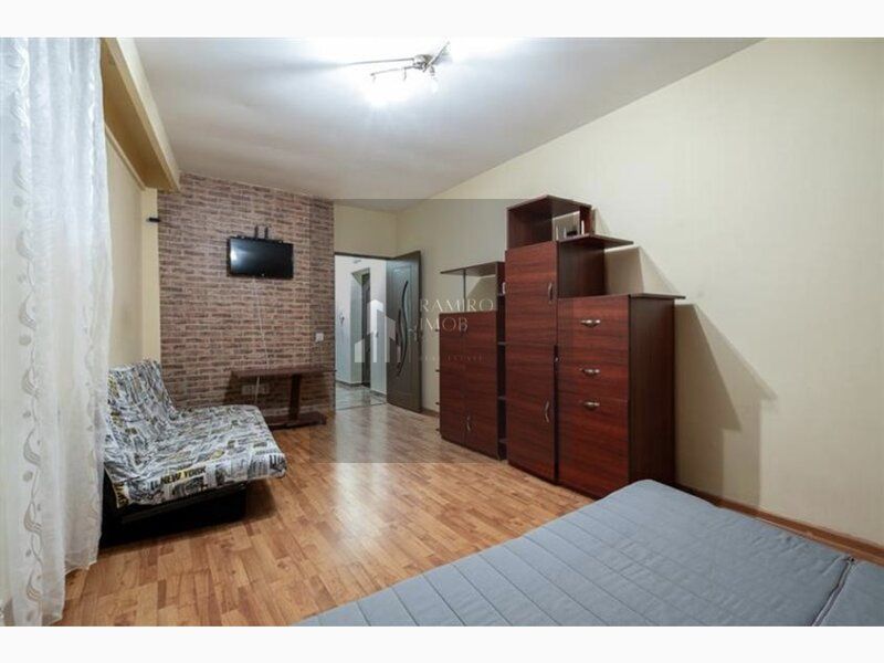 Garsoniera spatioasa, Giurgiului, centrala, mobilat-utilata - Poză 1