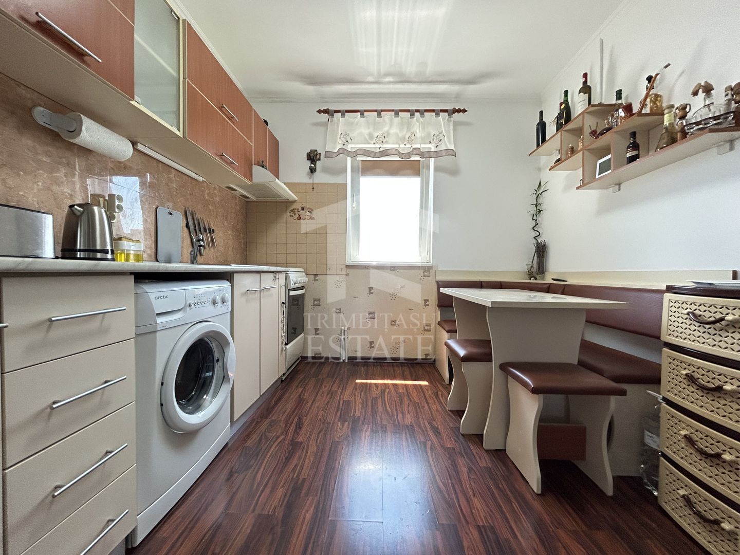 Apartament cu 3 camere Piata CET mobilat utilat modern - super pret - Poză 4