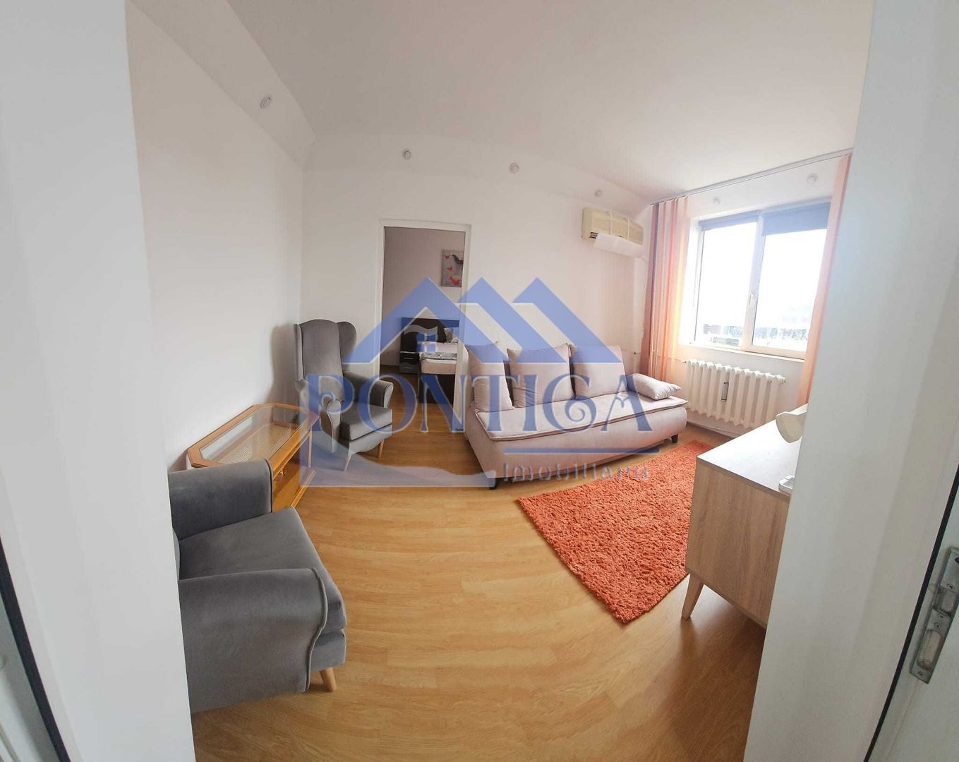 Inchiriez apartament City Mall, cu loc de parcare - Poză 2