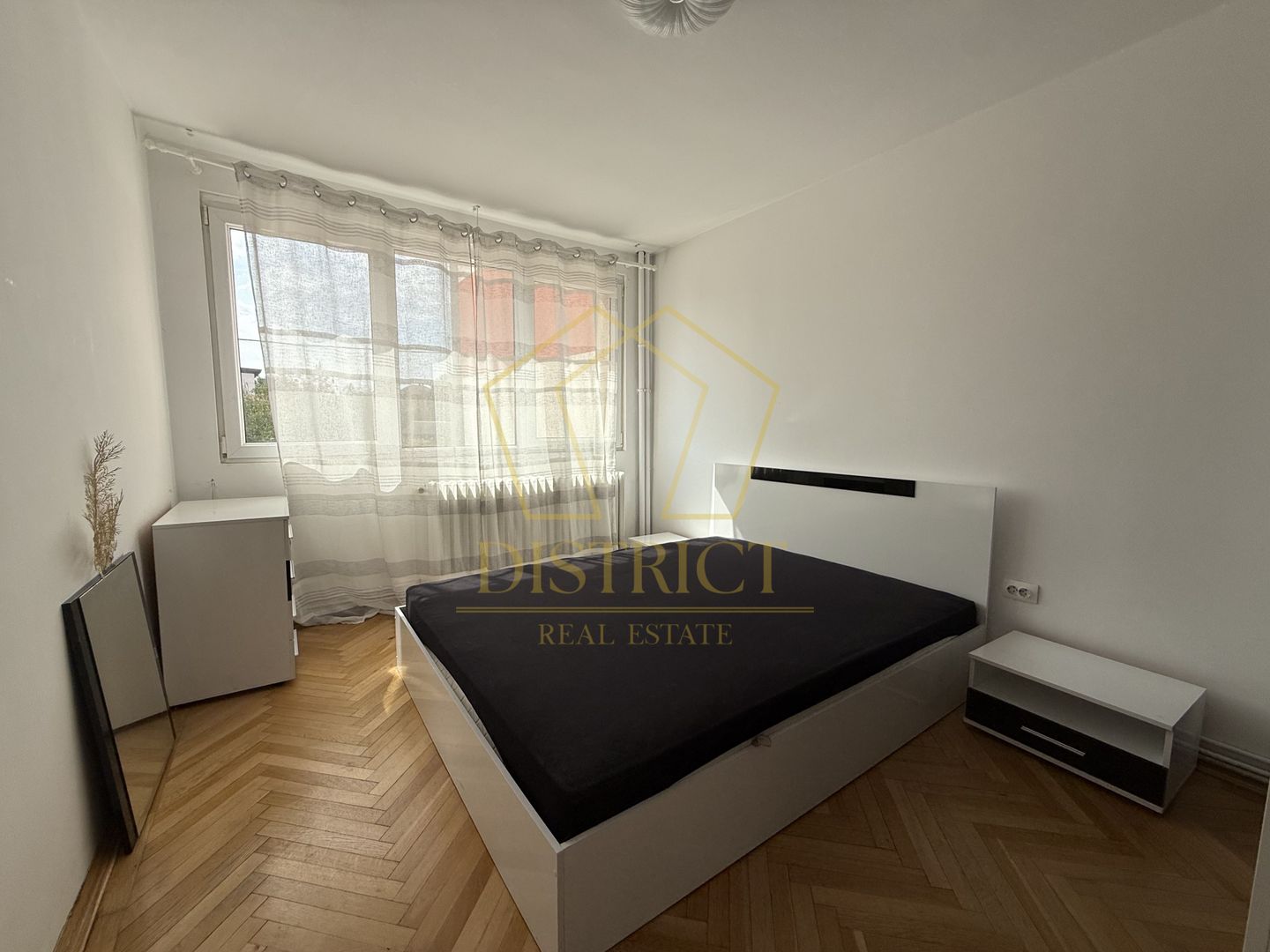 Apartament cu 2 camere | Complexul Studentesc - Poză 1