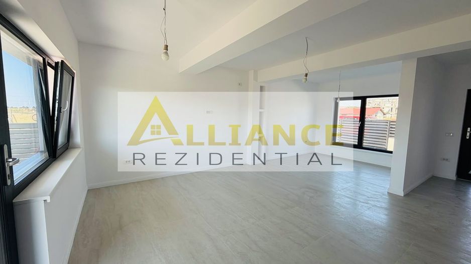 Casa individuală , 4 camere , 3 băi , 135 mp utili ! - Poză 2