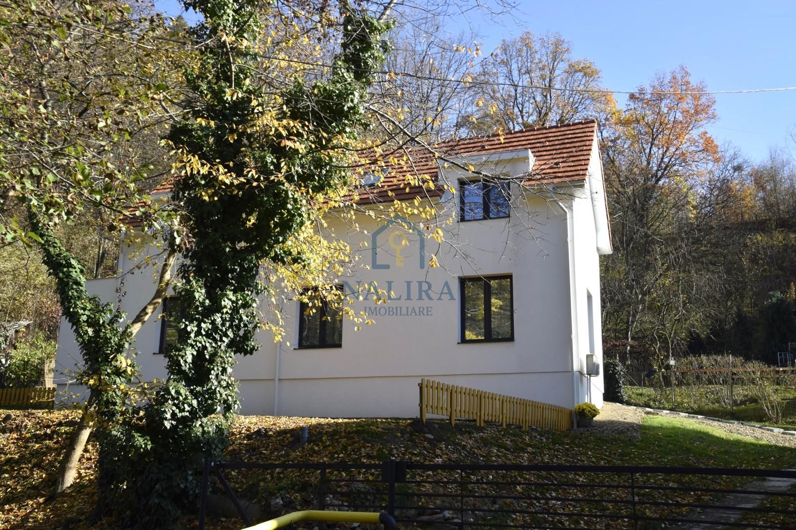 Casa moderna de inchiriat - Parcul Regina Maria - 4 camere - Poză 2