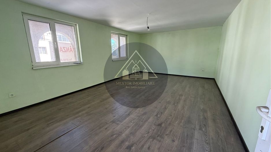 Casa de vanzare, Medias - Poză 5