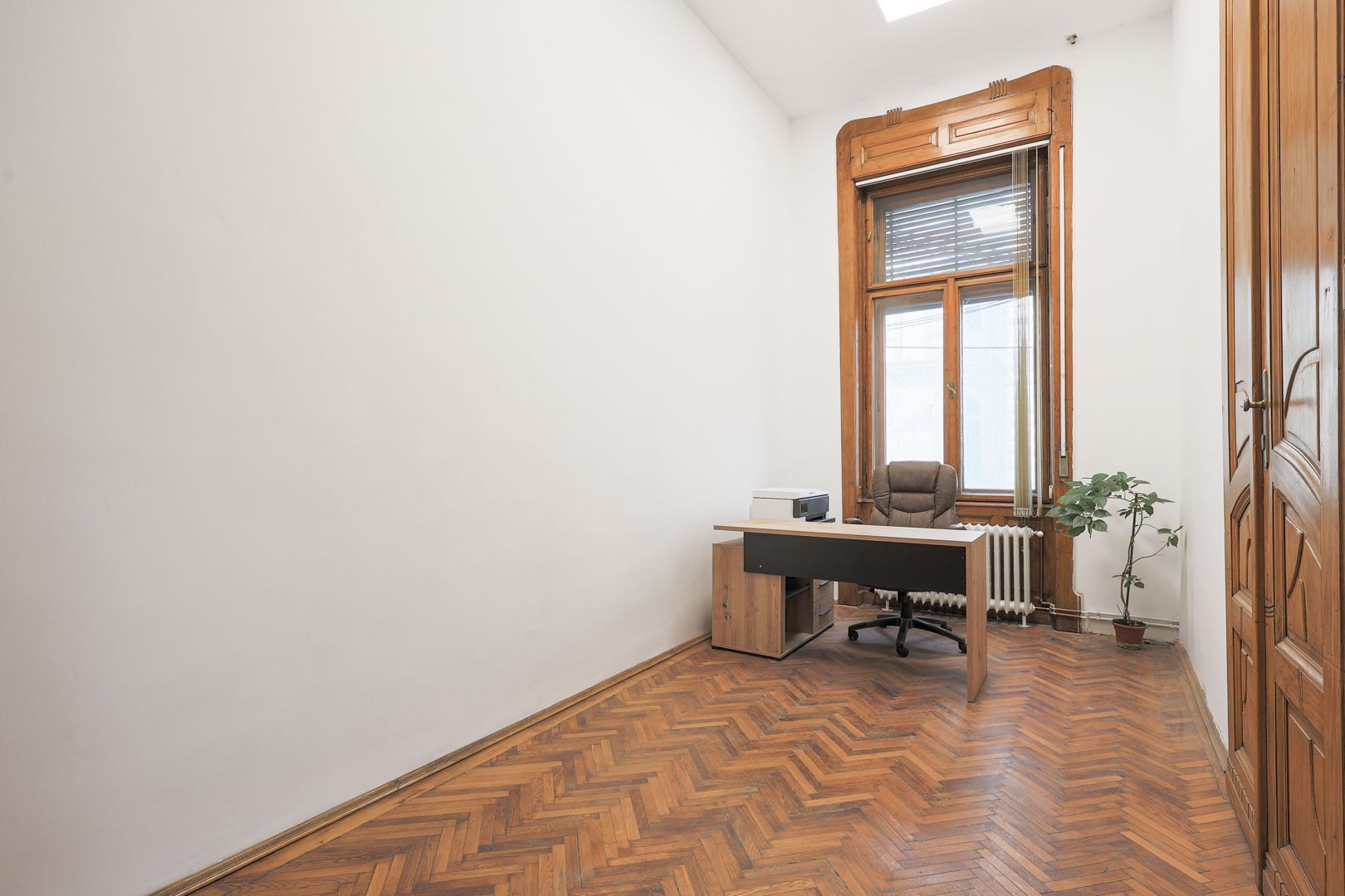 Apartament 6 camere cu potențial de birou în Palatul Kovacs - Poză 6