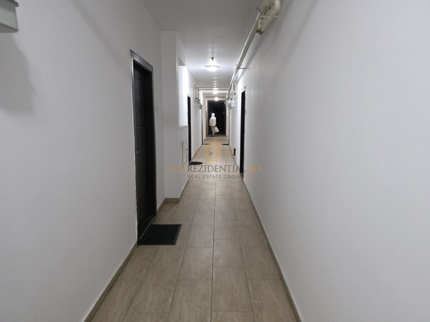 Apartament tip studio, finisat modern, zona Brancoveanu, Dealul Alunis - Poză 5