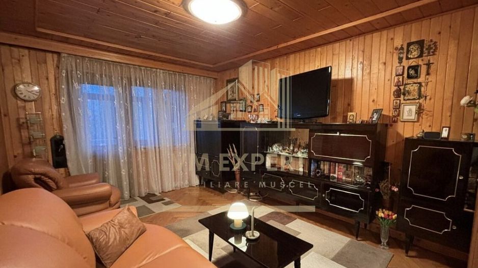 APARTAMENT 3 CAMERE ETAJ 1 CAMPULUNG COMISION 0 CUMPARATOR - Poză 2