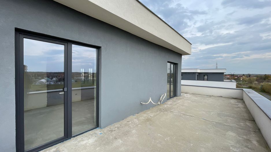 Penthouse -4 camere-Terasa 160 MP 299.000€ | Ghiroda | - Poză 1