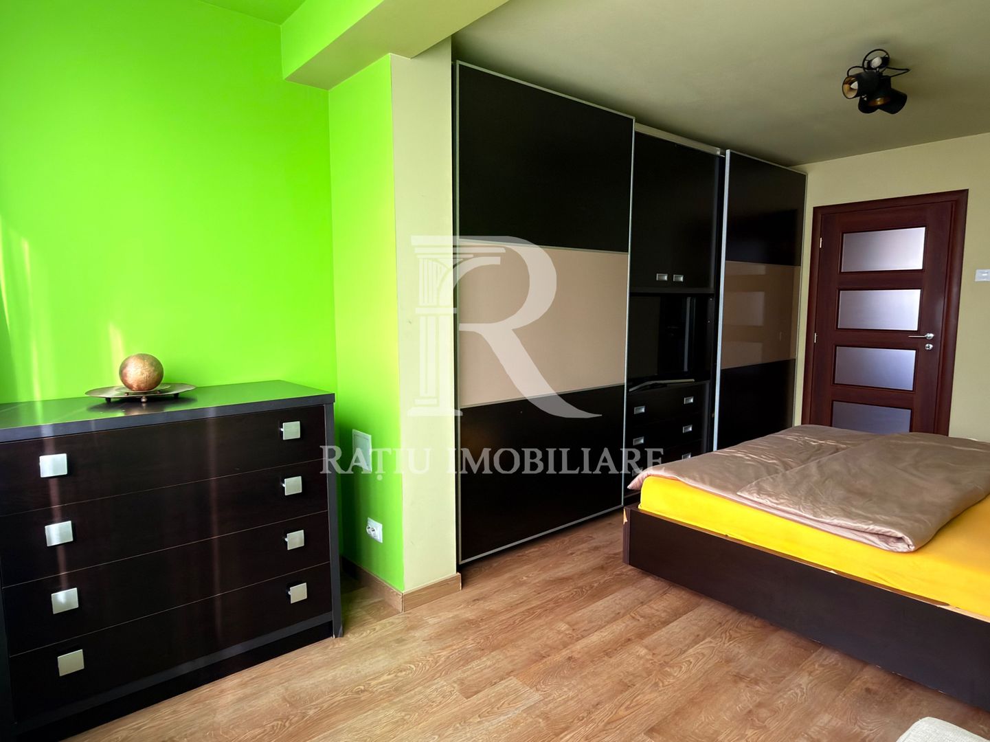 Apartament 3 camere | 2 dormitoare | Centrul Civic | Oradea - Poză 13