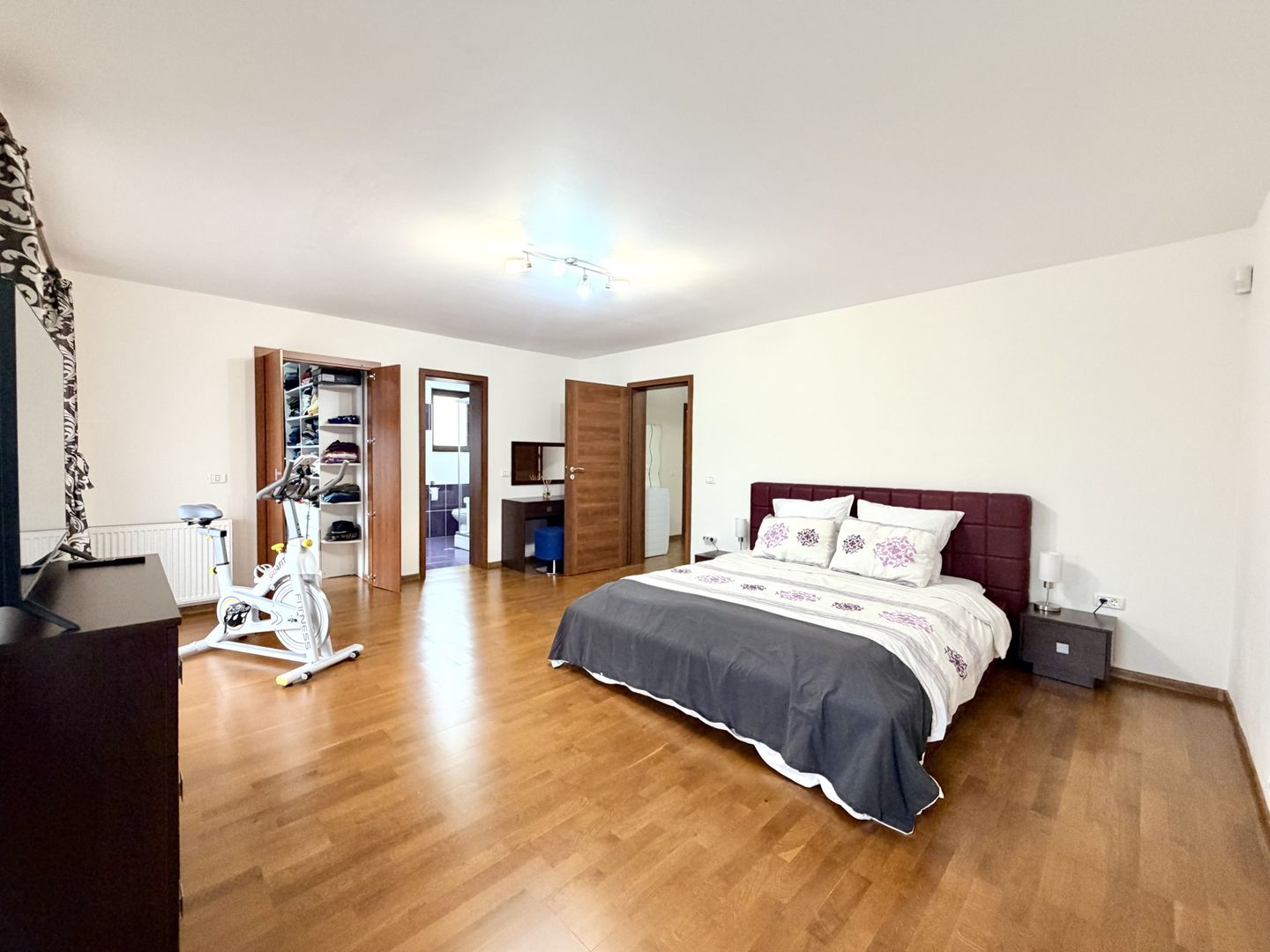 Cămin spațios, luminos și perfect echilibrat,  la 10 minute de centru - Poză 19