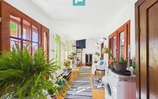 Casă cu 6 camere pe teren de 2029 mp – Miniş - Poză 12