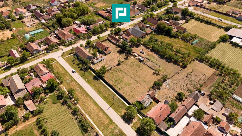 Teren intravilan de 1492 mp în Nădab - Poză 11