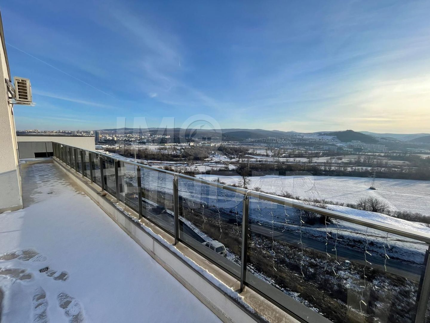 Vanzare Penthouse cu 3 camere, terasa, finisat lux, zona Donath - Poză 19