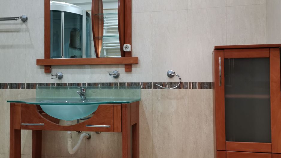 Vila str Garlei cu garaj dublu - Poză 18