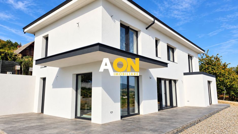 Vila deosebita, moderna, 4 camere, 1242 mp teren, cu panorama, Micesti - Poză 1