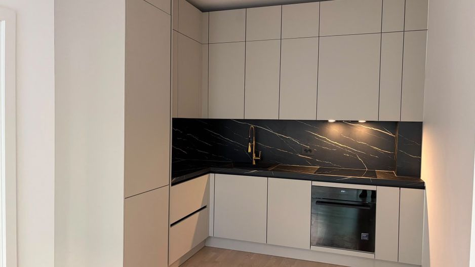 Apartament 3camere, THE IVY, terasa, se accepta firme,cabinete sau rezidential - Poză 2