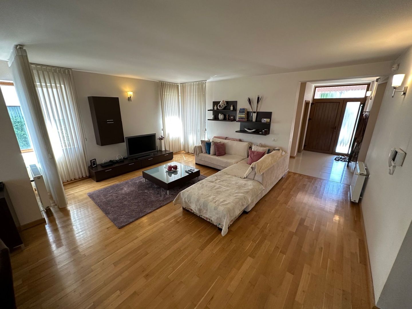 Casa individuala cu garaj  în spate la IKEA - Poză 9