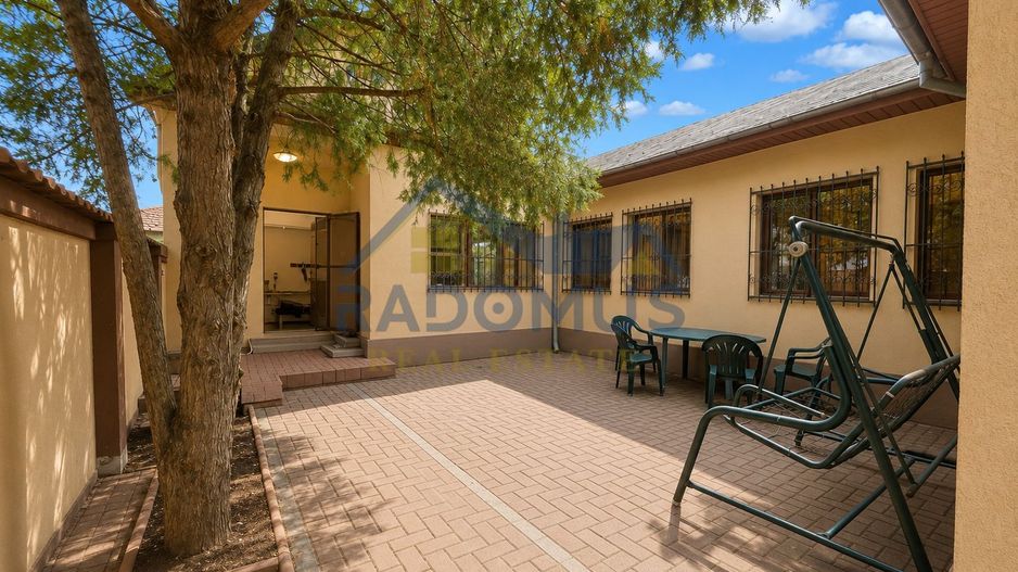 Vila 4 camere | Teren 532 mp | Piscina si foisor | Str. Lupeni - Poză 15