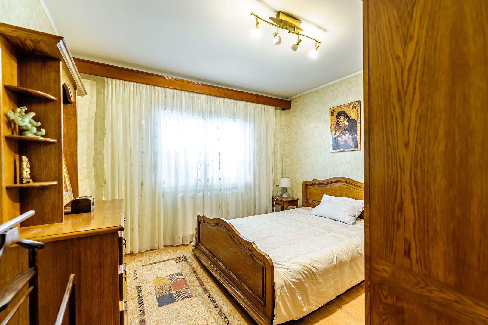 Apartament cu 4 camere Zona Podgoria, strada Bolintineanu - Poză 6
