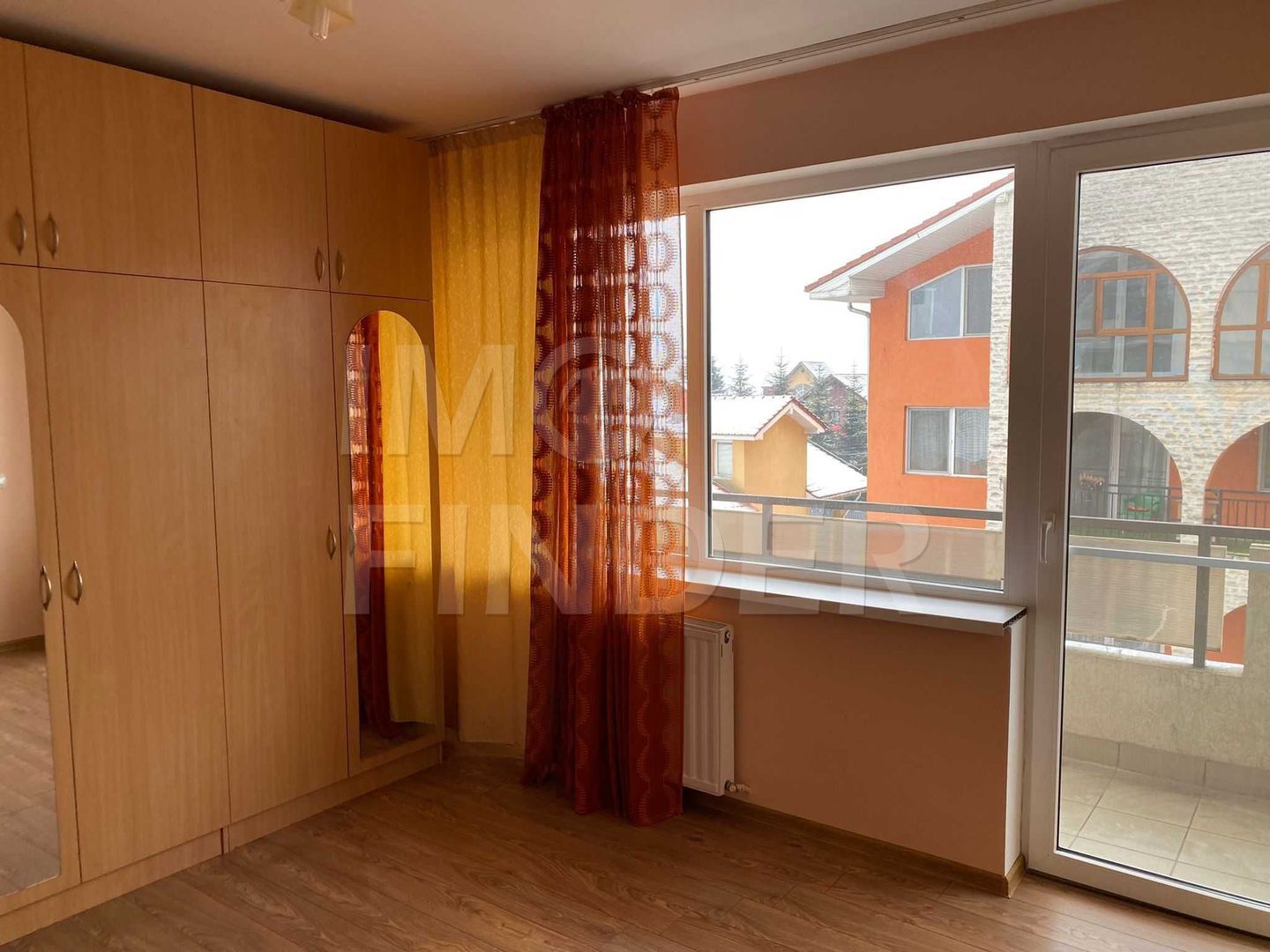 Vanzare 3 camere Buna Ziua, 98 mp , garaj - Poză 6