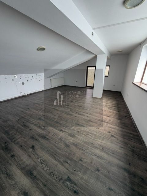 Spatiu Comercial / Birouri Metrou Aparatorii Patriei - Poză 16