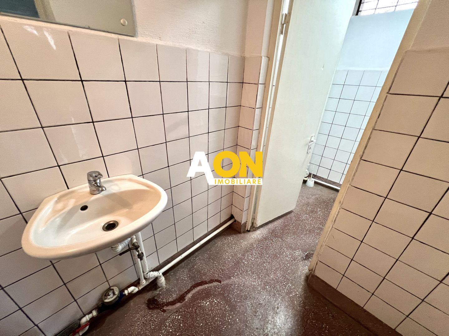 Casa pretabila Pensiune/Camin de Varstnici + Spatii Comerciale Parter - Poză 14