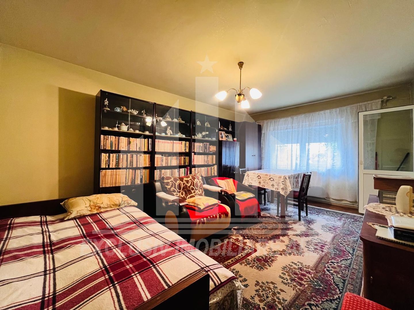 Apartament cu 2 camere, etaj 2, Tolstoi - Poză 2