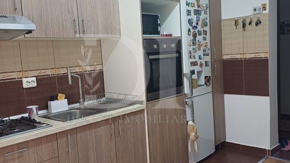 Apartament la cheie  / etaj intermediar / Zona Eroilor - Poză 2