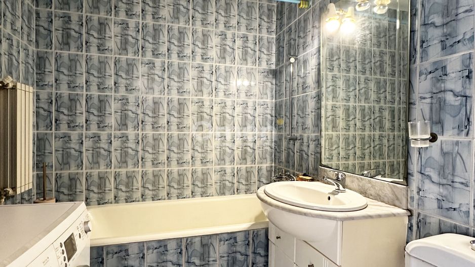 Apartament 4 camere cu garaj ,  b-dul Unirii 118 900 euro - Poză 7