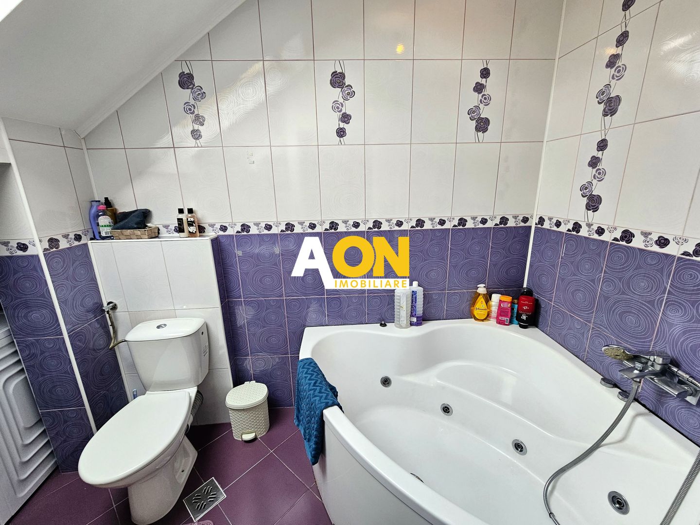 Apartament 3 camere, cu scara interioara, et.2, zona Kaufland Cetate - Poză 6